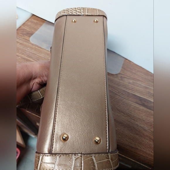Worthington Small Gold Handbag - Picture 5 of 14